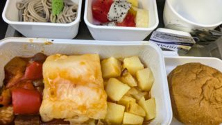 キャセイ機内食レビューとスペイン旅行で買ったもの＆旅先では「体験」にお金を使おう