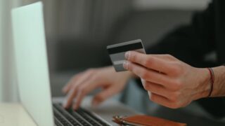 エポスカードのデメリット5つ｜海外旅行保険は本当に使える？利用付帯の注意点も解説